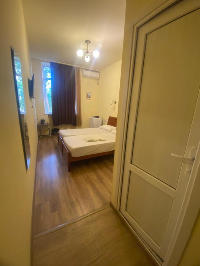 Villa Rosa Ереван Екстериор снимка