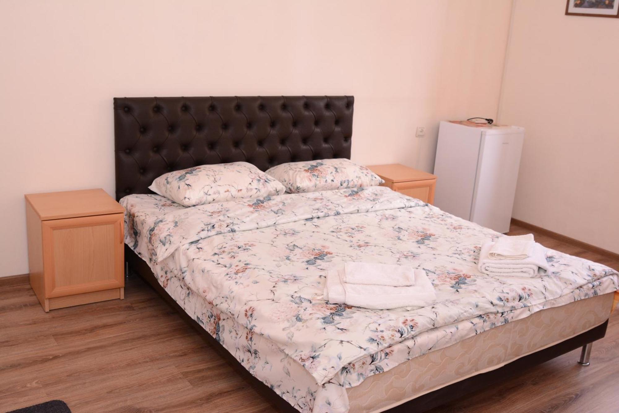Villa Rosa Ереван Екстериор снимка