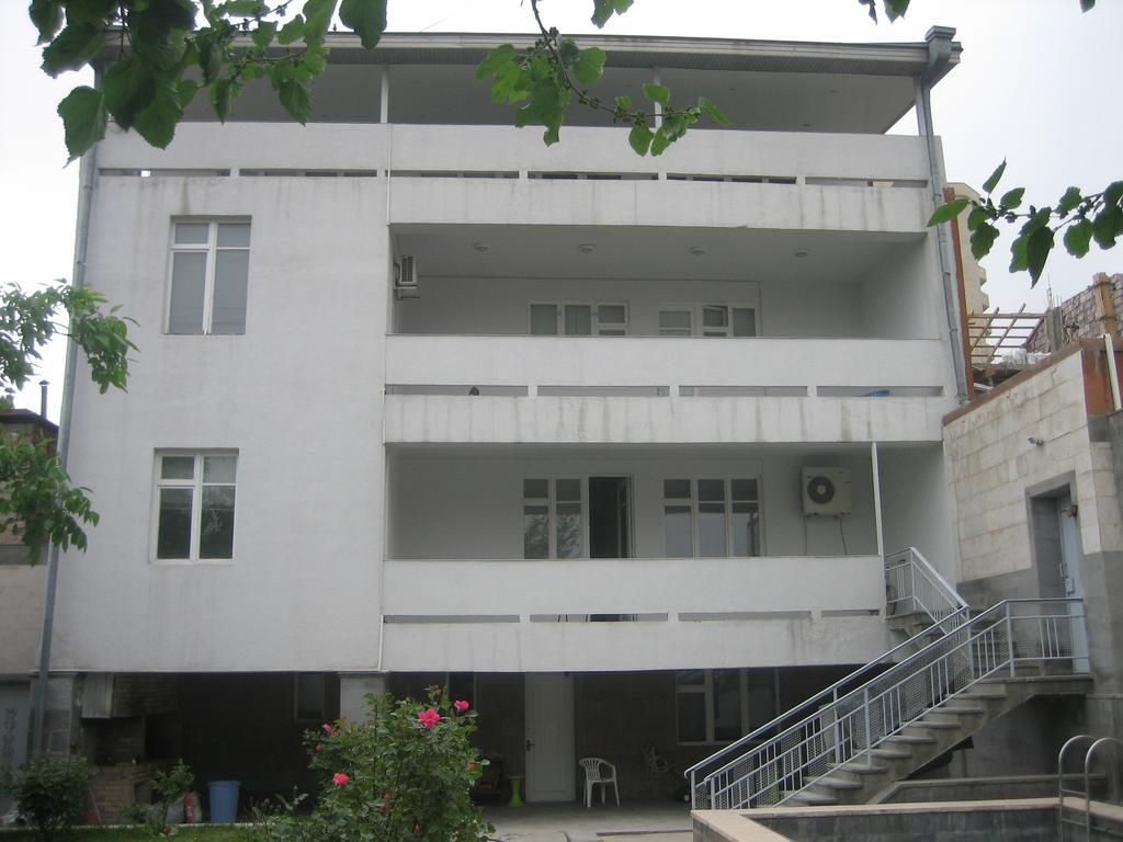 Villa Rosa Ереван Екстериор снимка